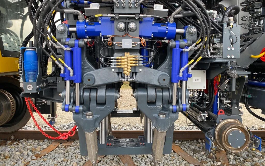 System7 tamping bank